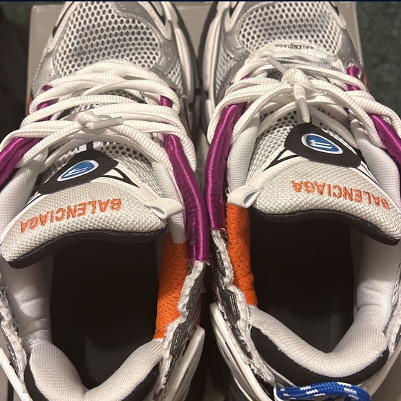 -BALENCIAGA RUNNERS SIZE 10.5-11 - Picture 3 of 5